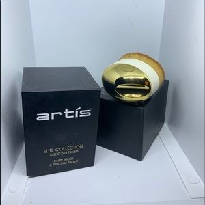 Artis cosmetic brush